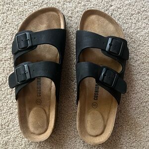 CUSHIONAIRE Women's Lane Cork Footbed Sandal With +Comfort